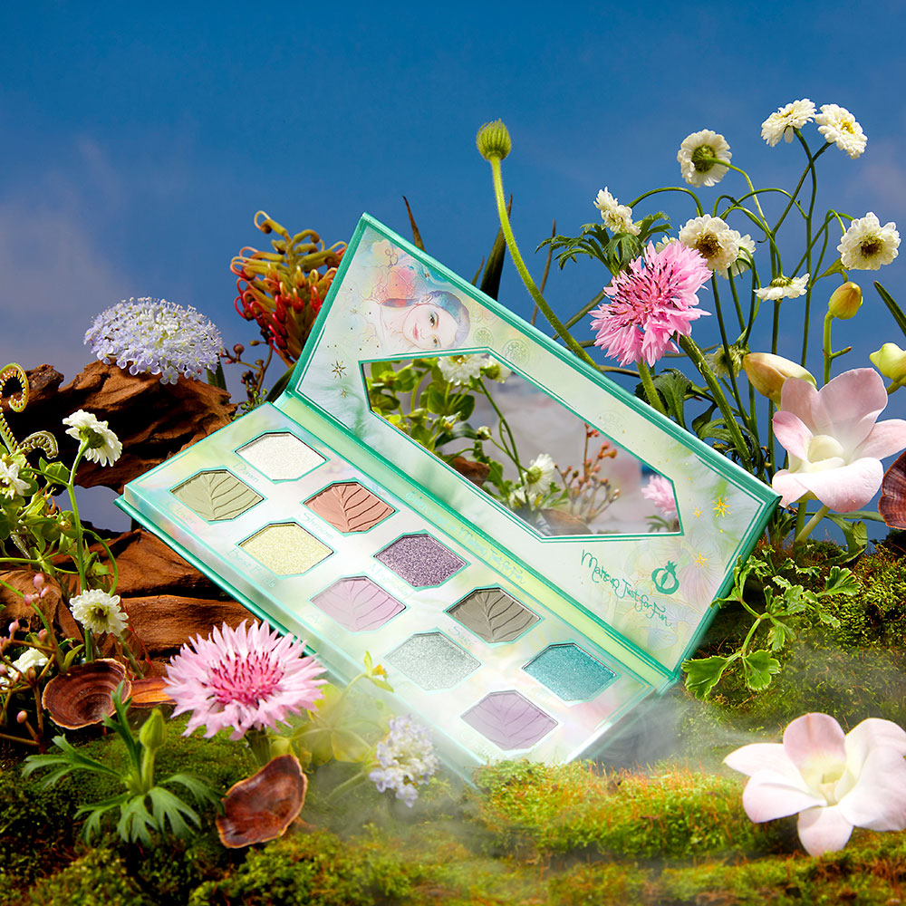 Makeup.Just.For.Fun x Flora Story Palette